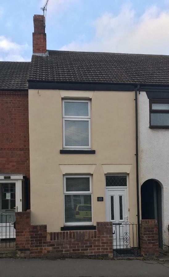 123 Charnwood Road Shepshed Exterior photo